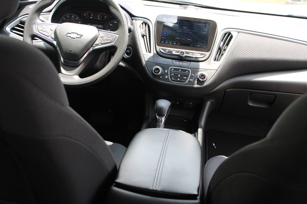 2024 Chevrolet Malibu - $22,950