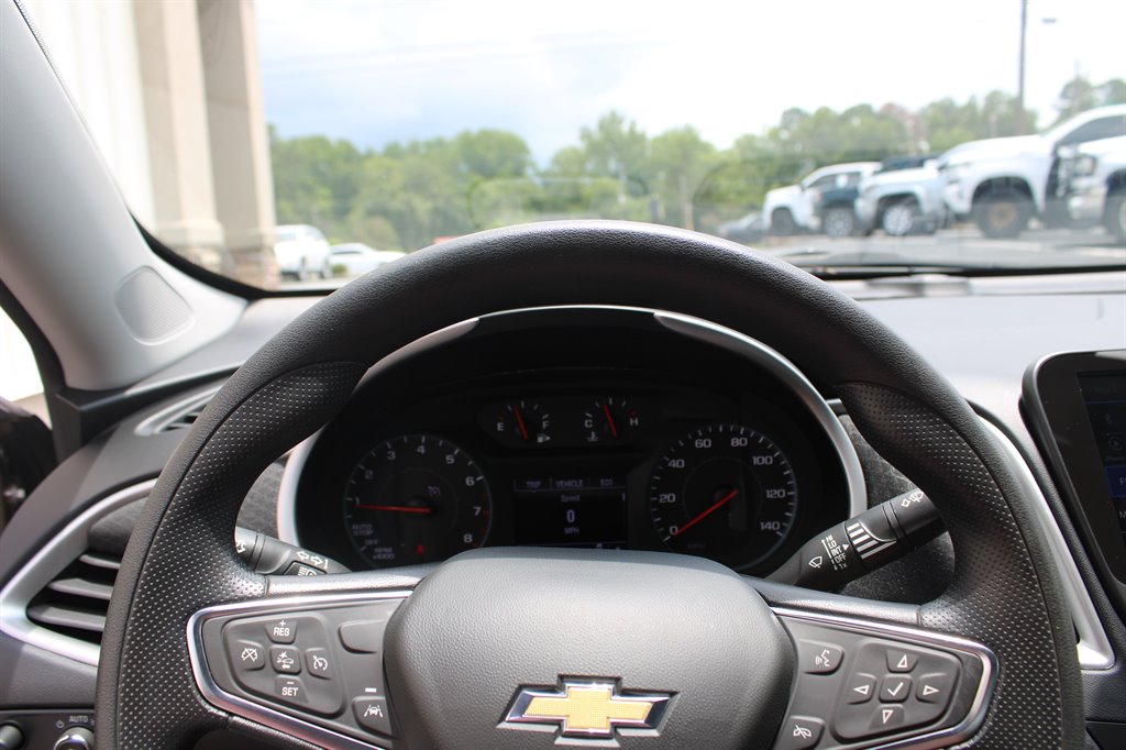 2024 Chevrolet Malibu - $22,950