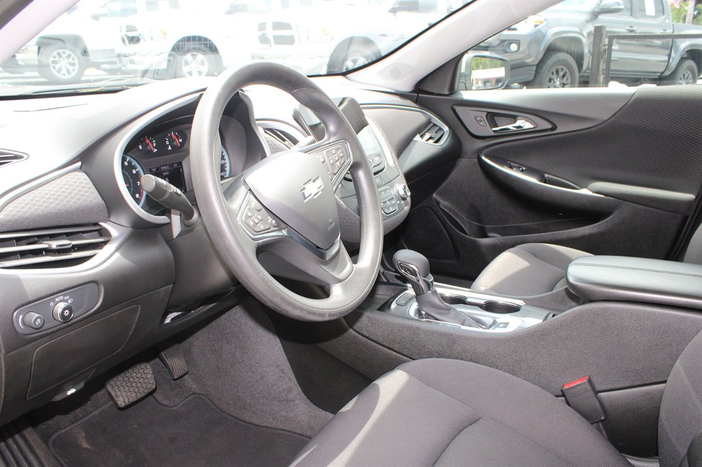 2024 Chevrolet Malibu - $22,950