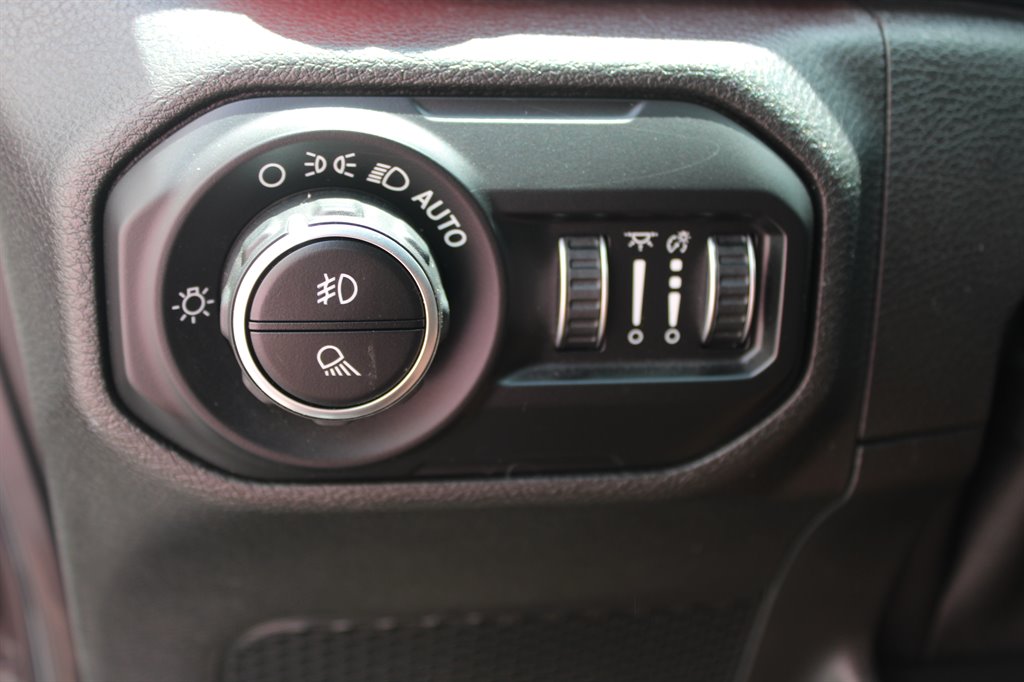 2020 Jeep Gladiator - $27,950