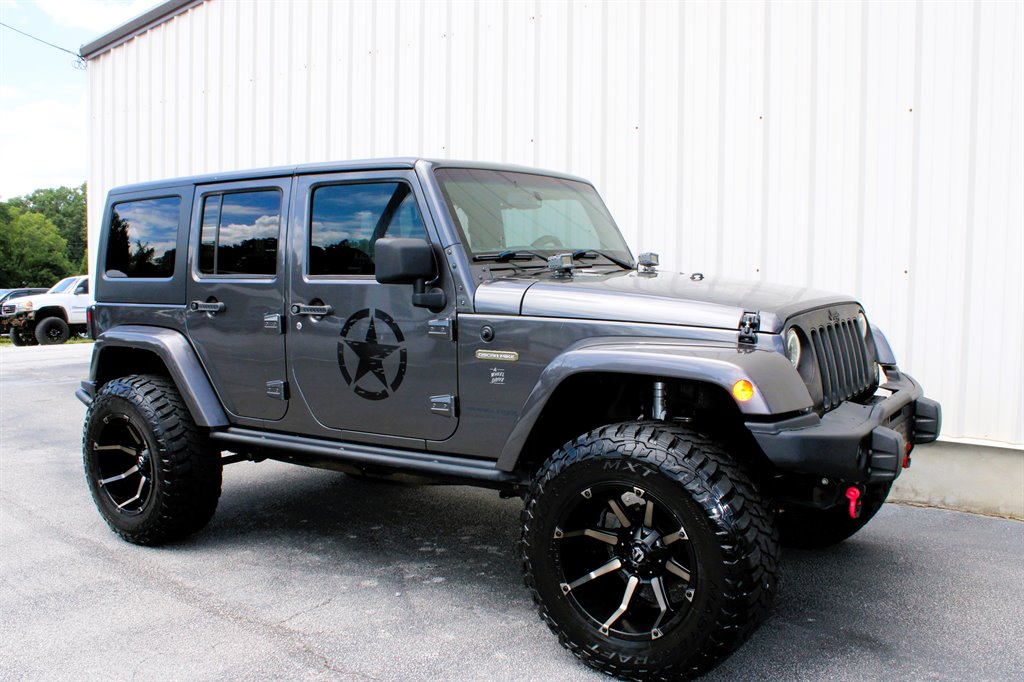 2018 Jeep Wrangler - $18,950