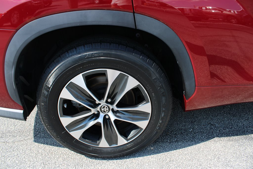 2020 Toyota Highlander - $26,950