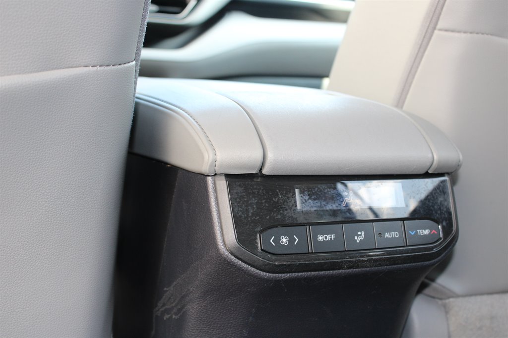 2020 Toyota Highlander - $26,950