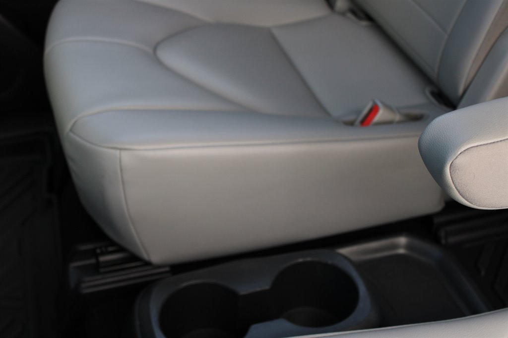 2020 Toyota Highlander - $26,950