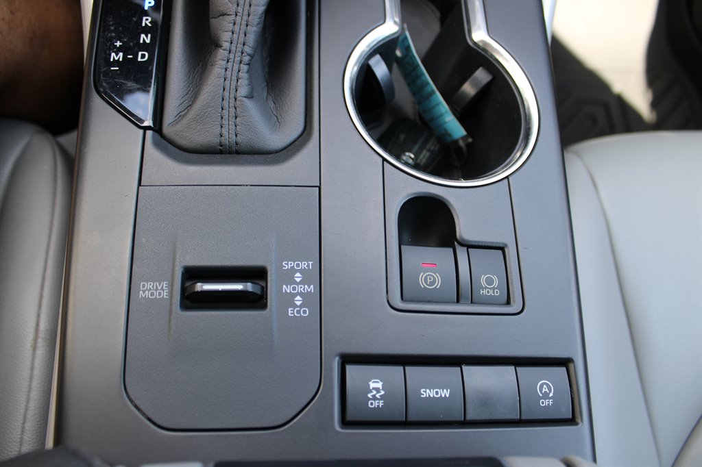 2020 Toyota Highlander - $26,950