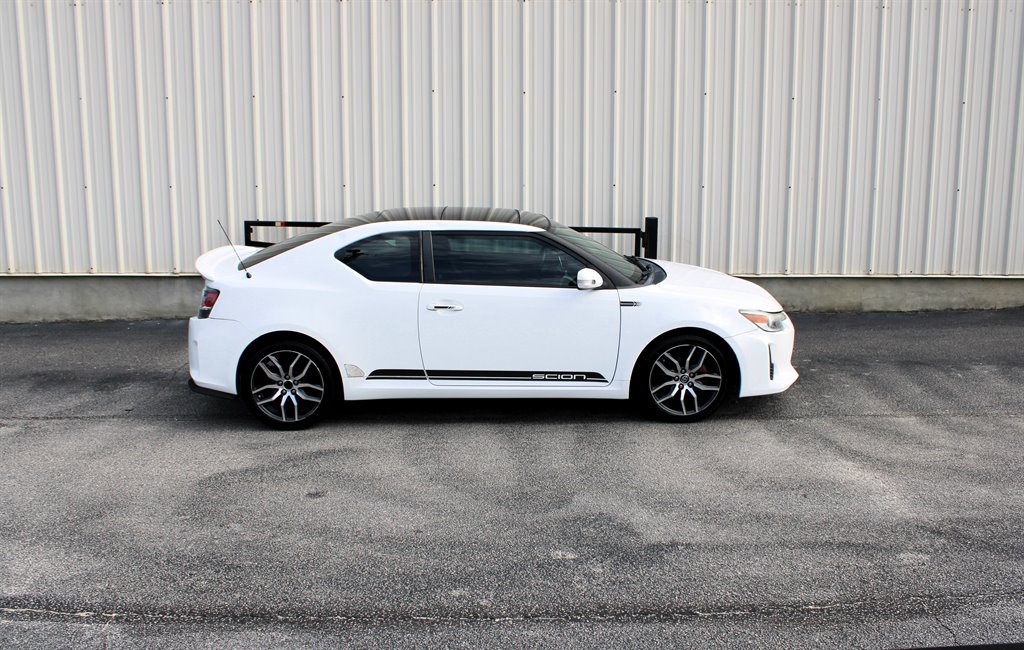 2014 Toyota Scion Tc - $10,950