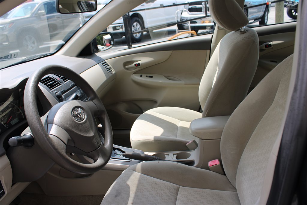 2009 Toyota Corolla - $9,950