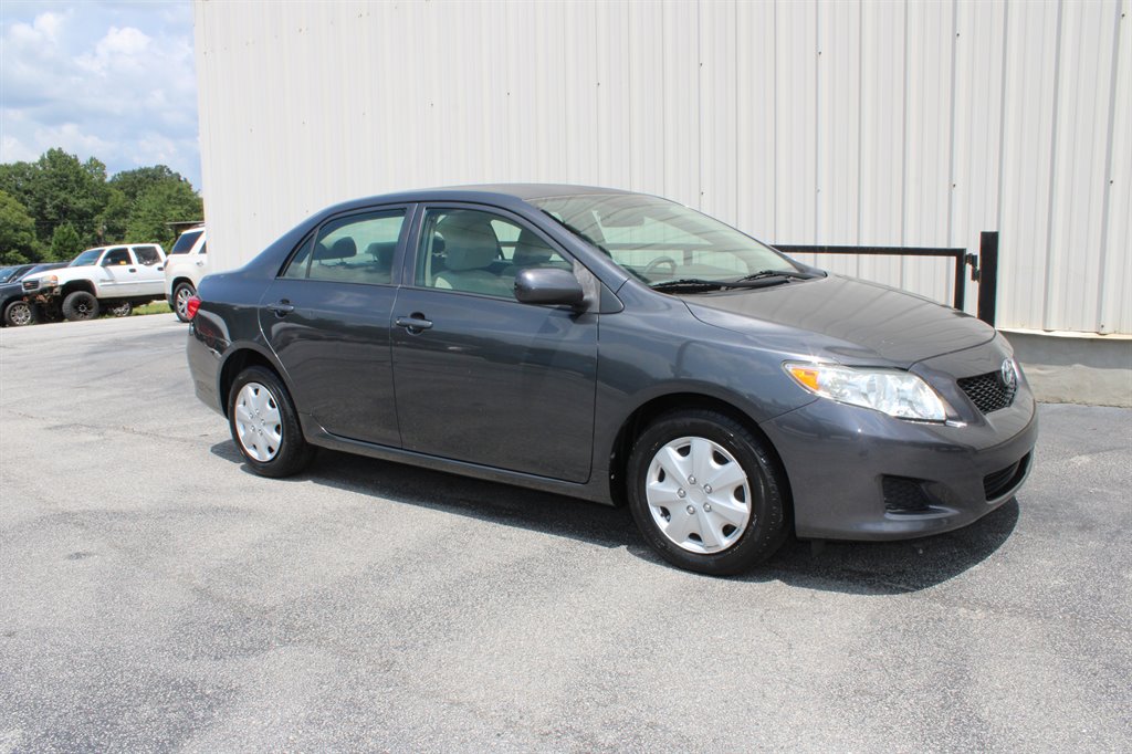 2009 Toyota Corolla - $9,950