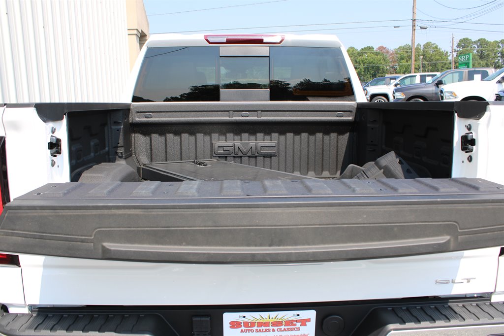 2025 GMC Sierra 1500 - $54,950