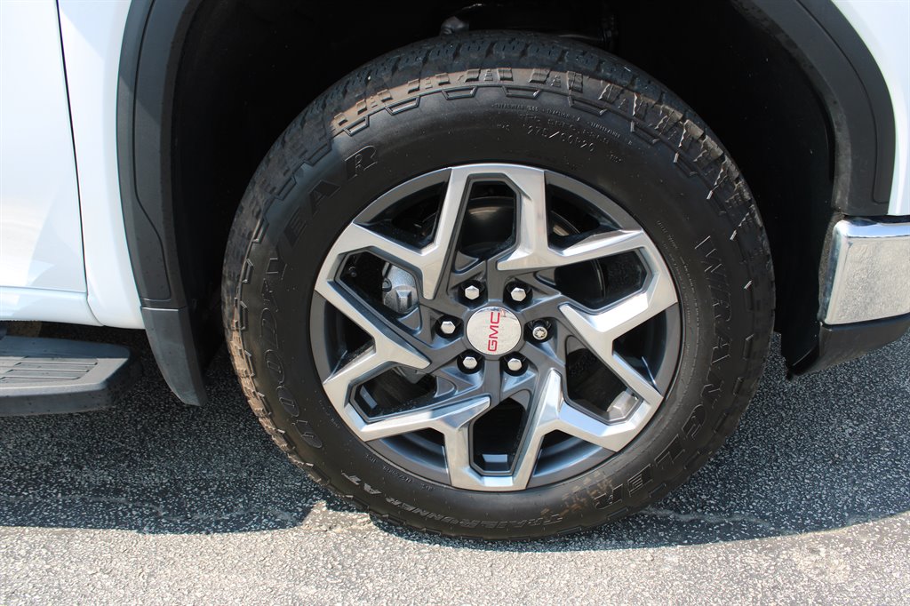 2025 GMC Sierra 1500 - $54,950