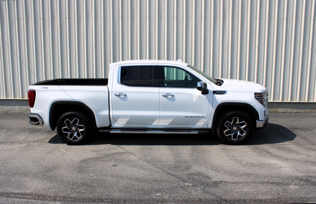 2025 GMC Sierra 1500 - $54,950