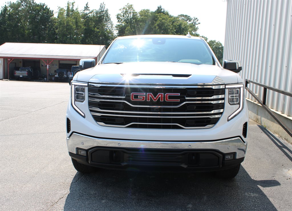 2025 GMC Sierra 1500 - $54,950