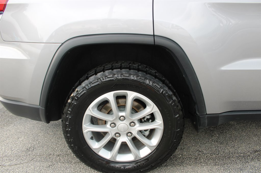 2021 Jeep Cherokee - $24,950