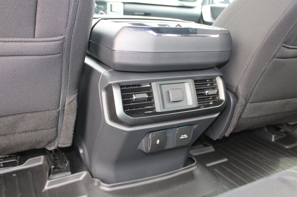 2025 Ford F-150 - $40,950