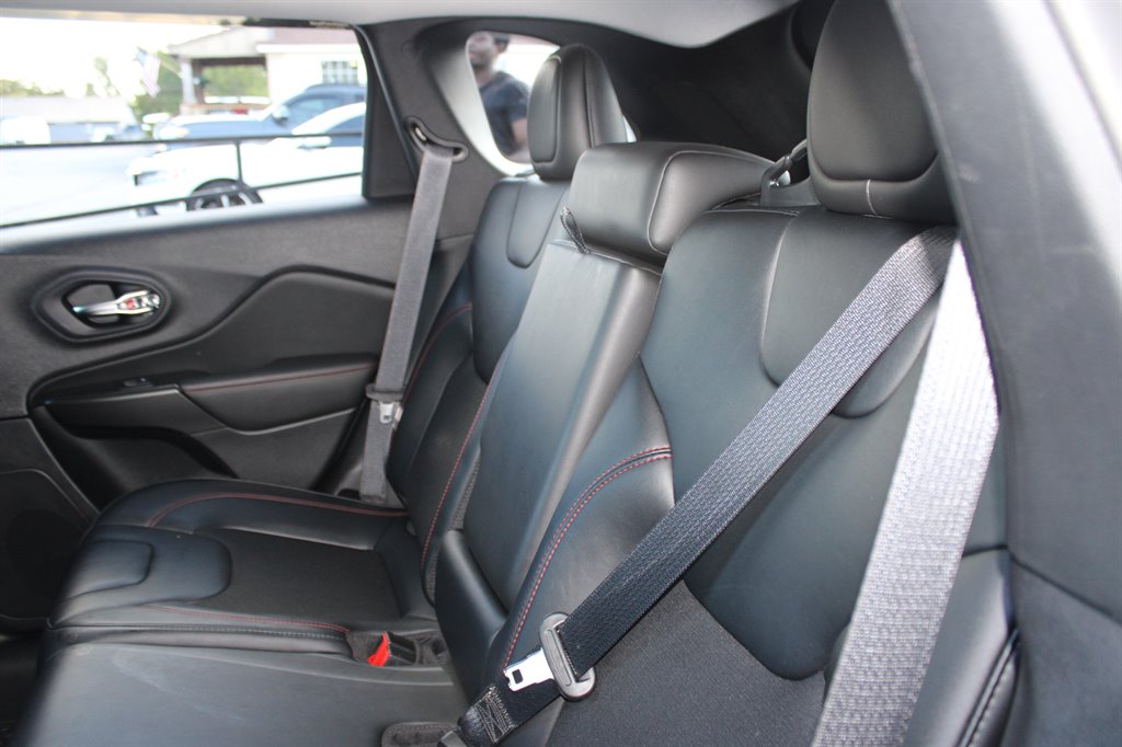 2022 Jeep Cherokee - $19,950