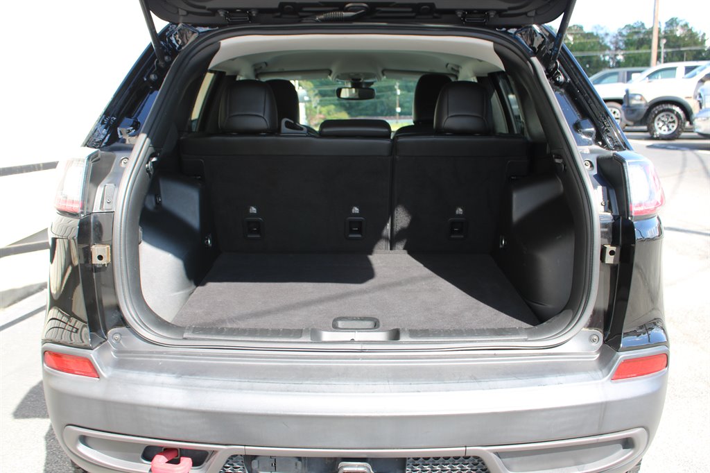 2022 Jeep Cherokee - $19,950