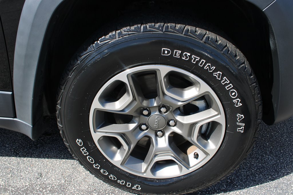 2022 Jeep Cherokee - $19,950