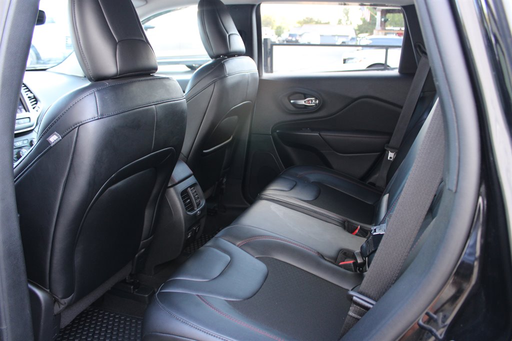 2022 Jeep Cherokee - $19,950