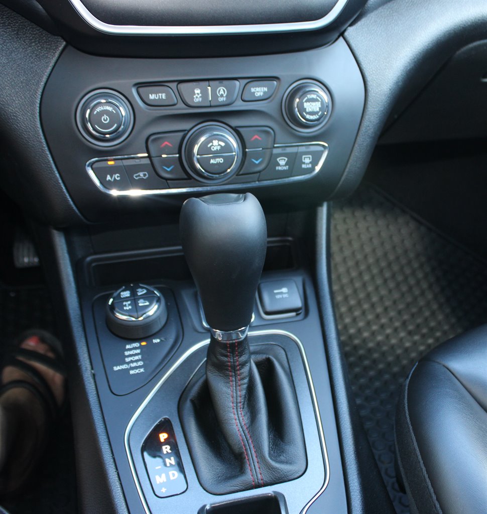 2022 Jeep Cherokee - $19,950