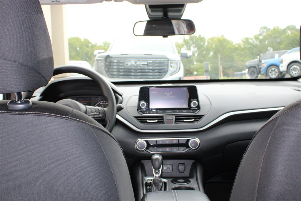 2023 Nissan Altima - $14,950