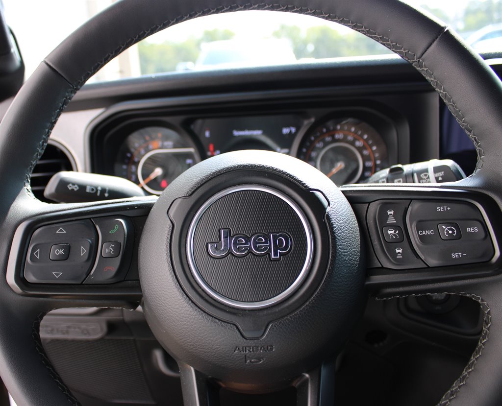 2025 Jeep Wrangler - $40,950