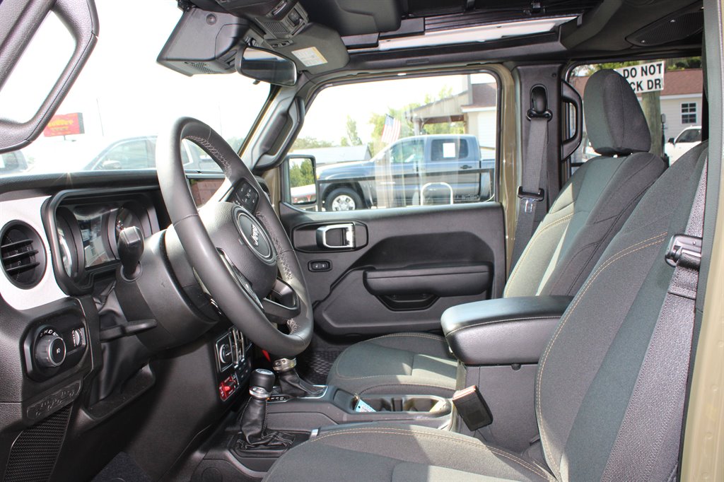 2025 Jeep Wrangler - $40,950