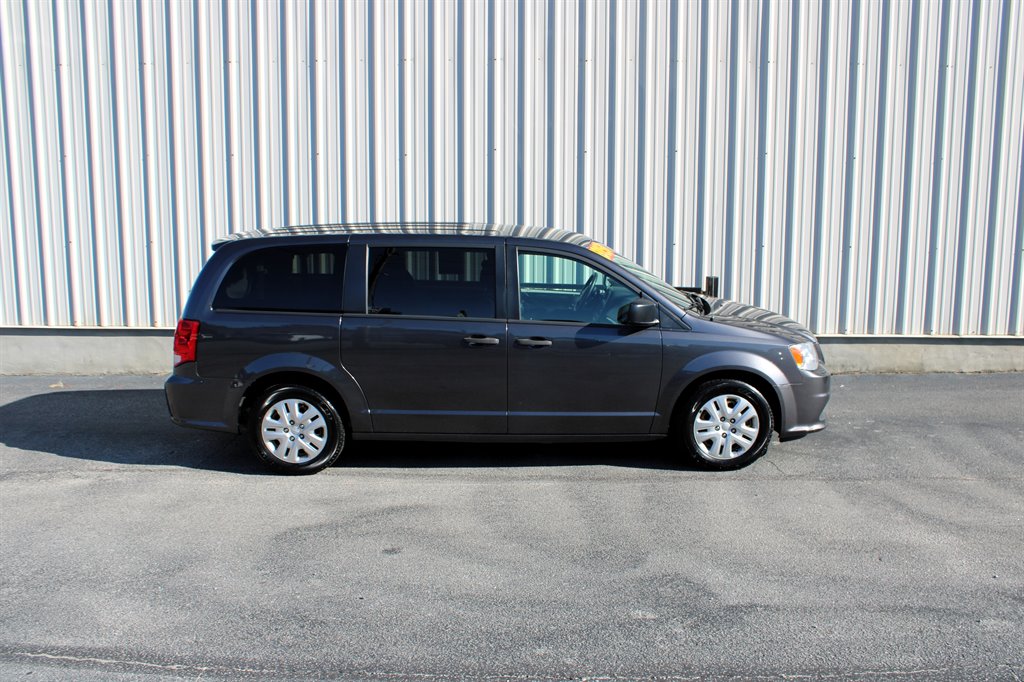 2020 Dodge Grand Caravan - $13,950