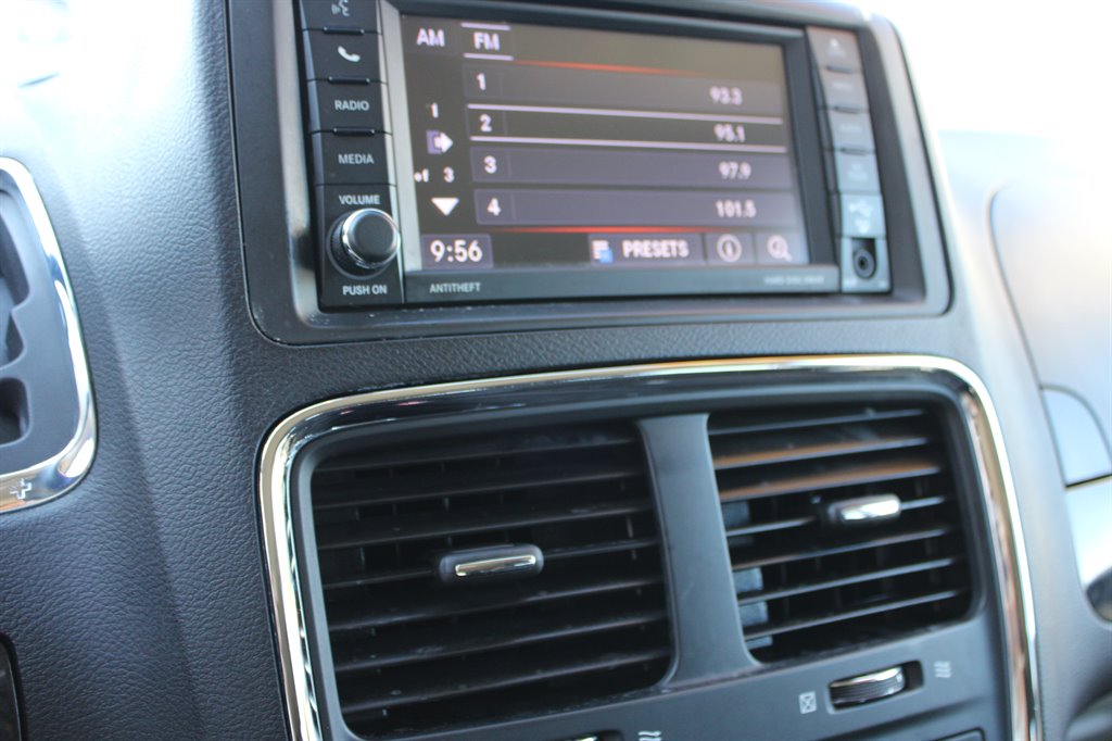 2020 Dodge Grand Caravan - $13,950