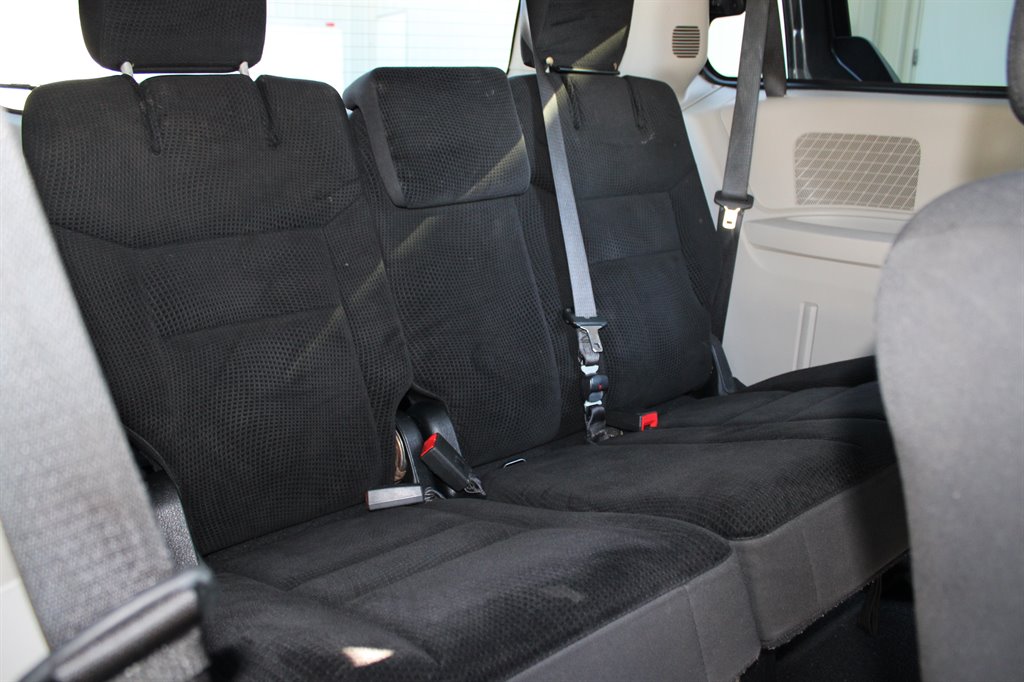 2020 Dodge Grand Caravan - $13,950