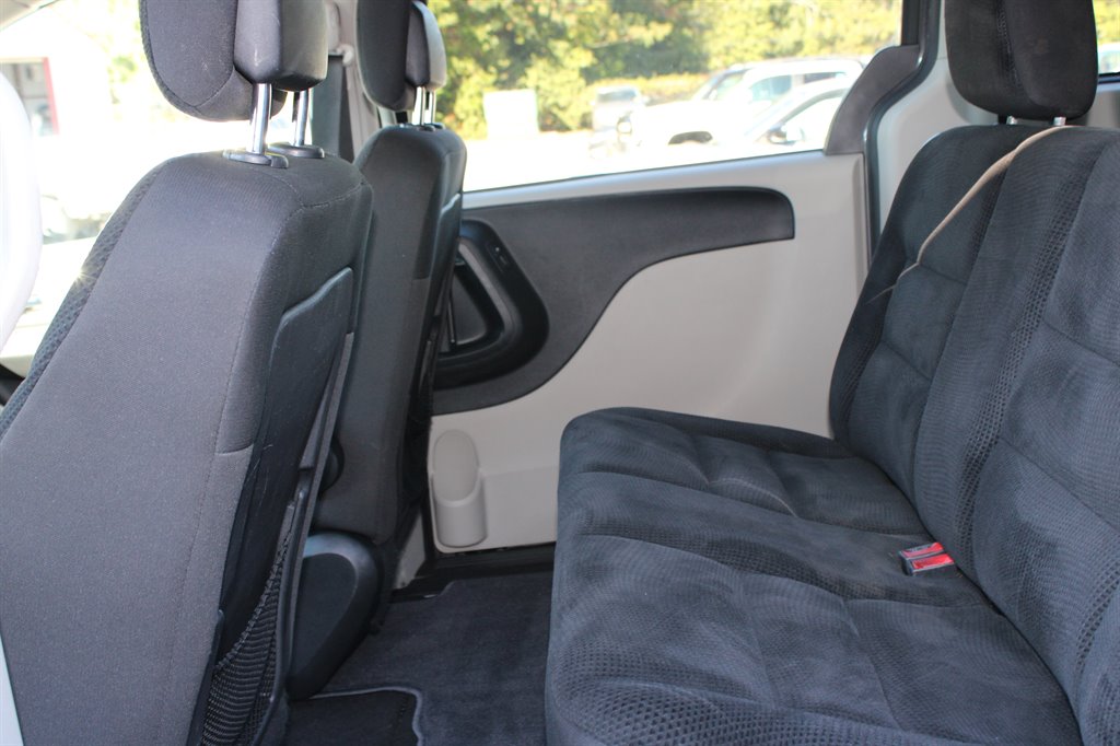 2020 Dodge Grand Caravan - $13,950