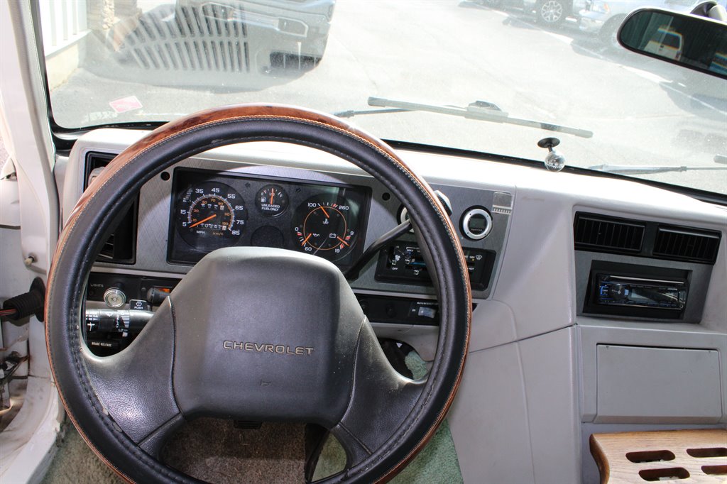 1993 Chevrolet G-series - $10,950