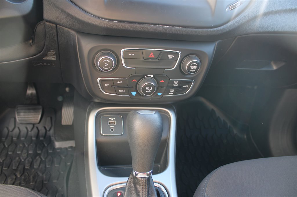2020 Jeep Compass - $11,950