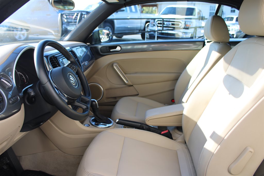 2014 Volkswagen Beetle - $14,950