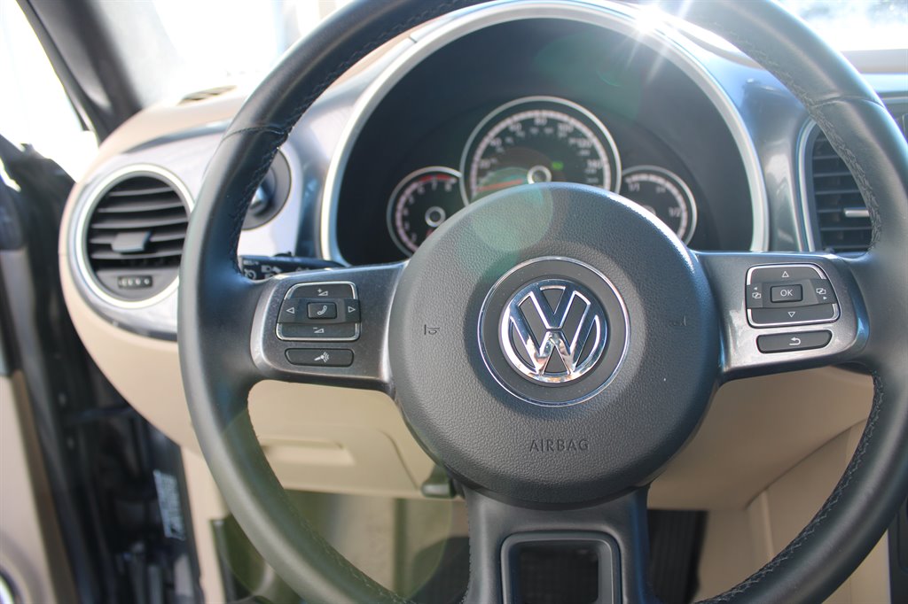 2014 Volkswagen Beetle - $14,950