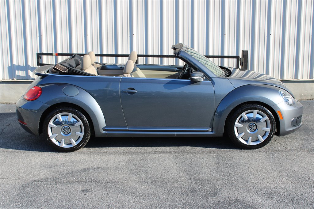 2014 Volkswagen Beetle - $14,950