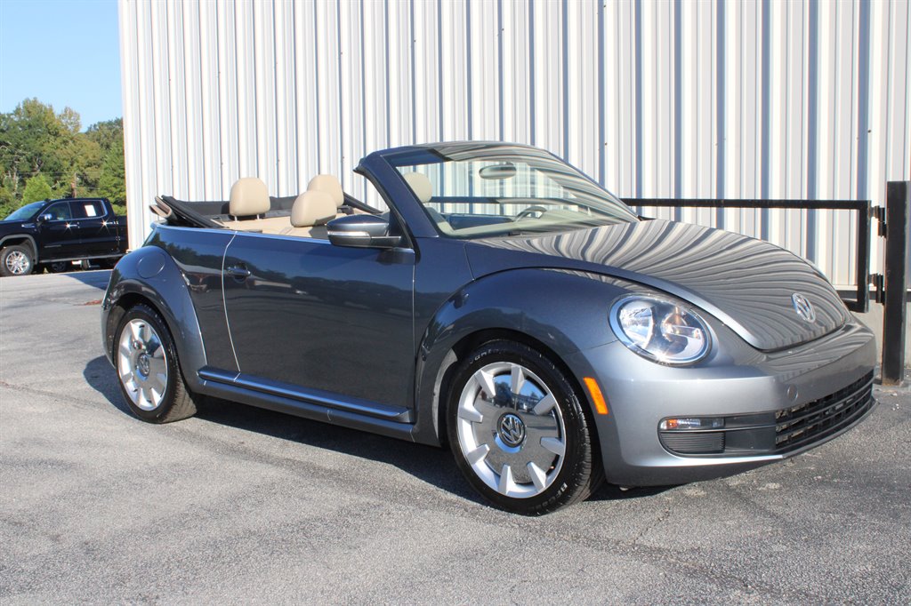 2014 Volkswagen Beetle - $14,950