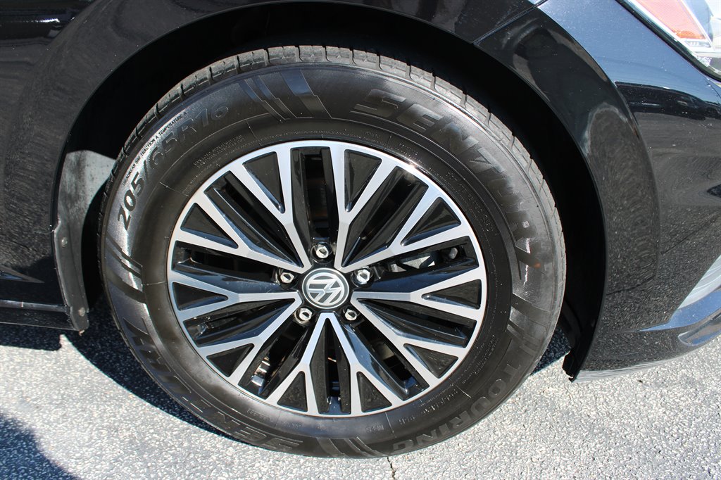 2019 Volkswagen Jetta - $14,950