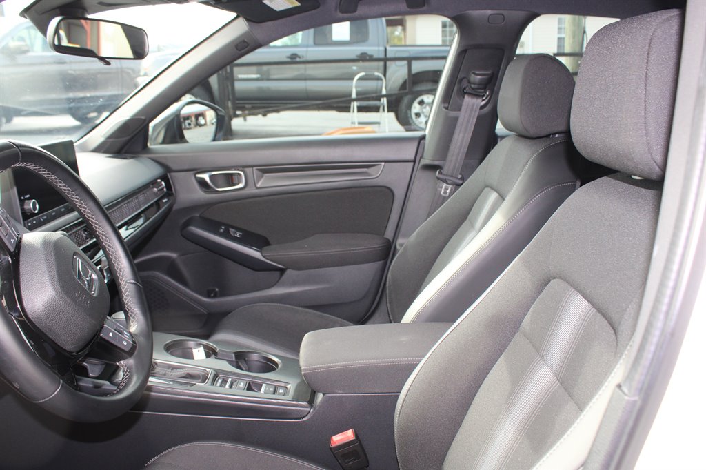 2025 Honda Civic - $25,950