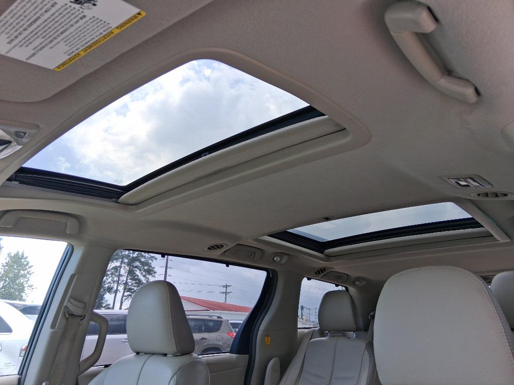 2011 Toyota Sienna
