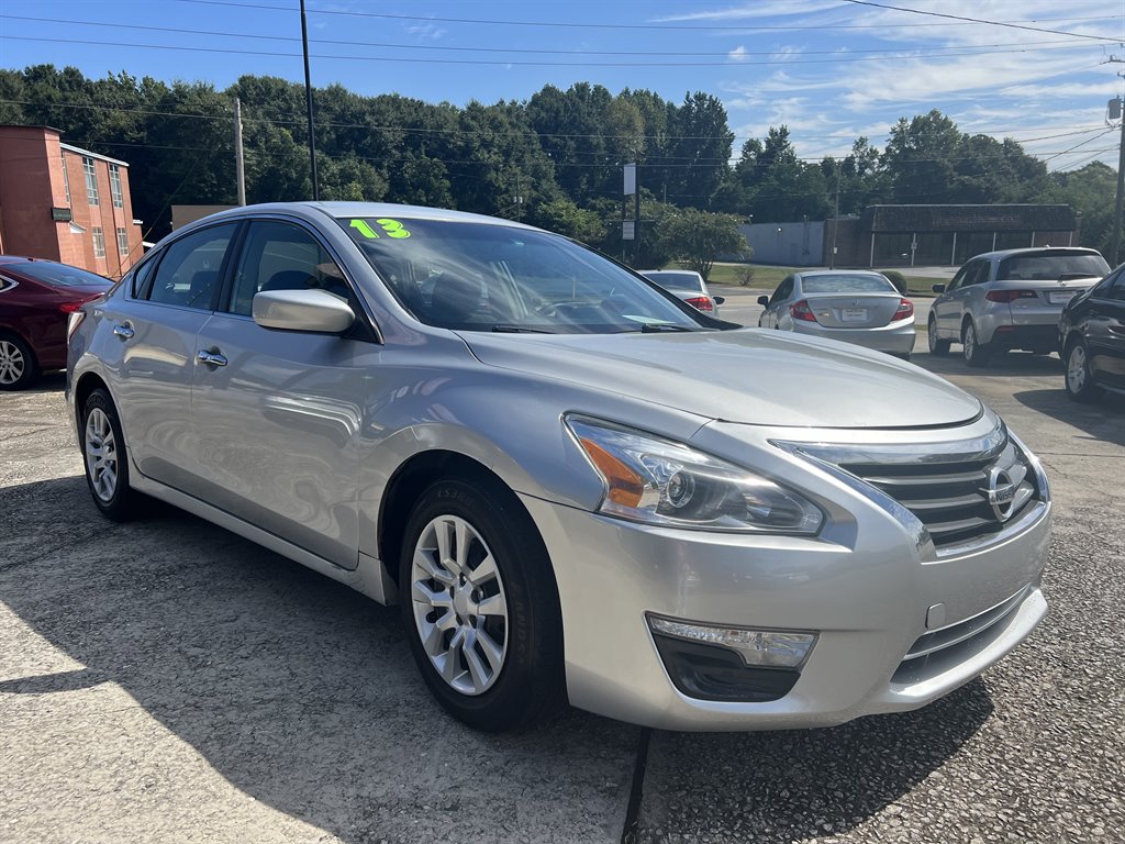 2013 Nissan Altima 2.5 photo