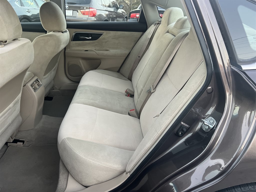 2013 Nissan Altima 2.5 photo