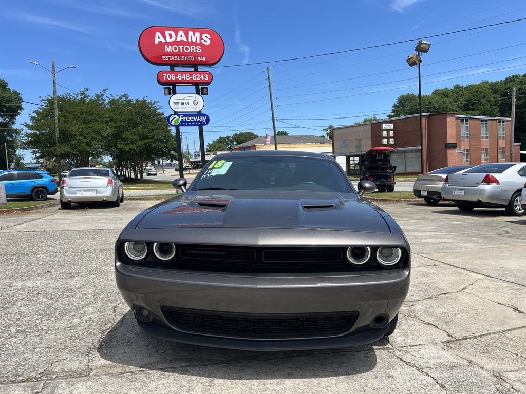 2018 Dodge Challenger SXT photo