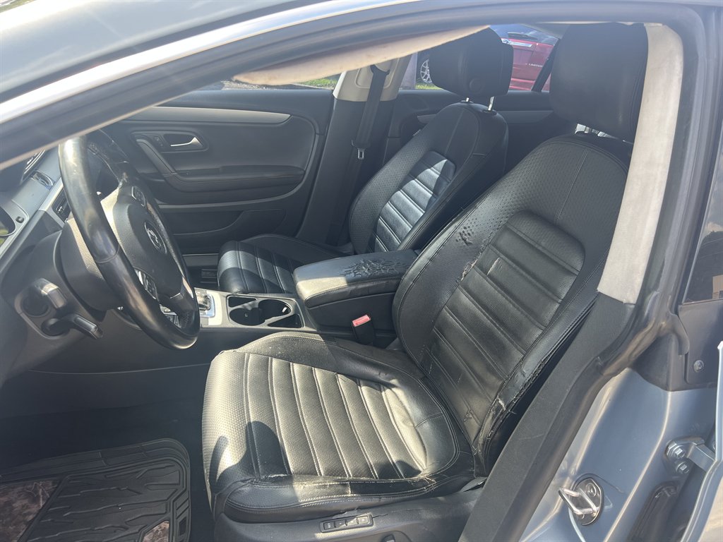 2013 Volkswagen Passat - $6,957