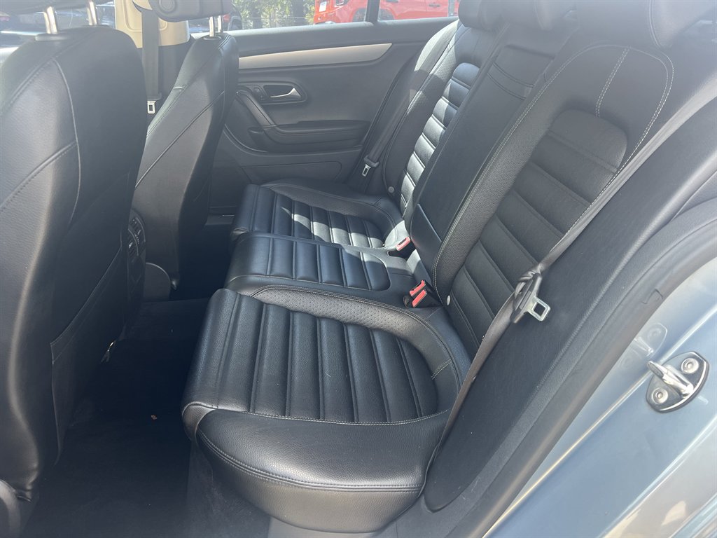 2013 Volkswagen Passat - $6,957