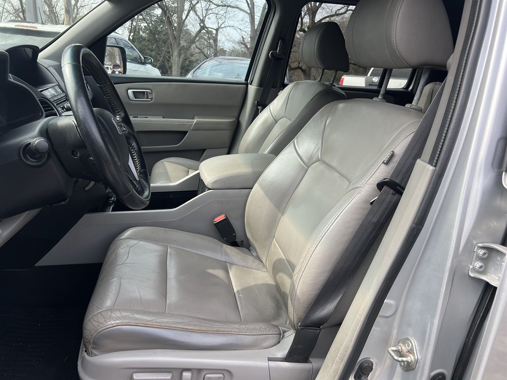 2015 Honda Pilot - $10,990