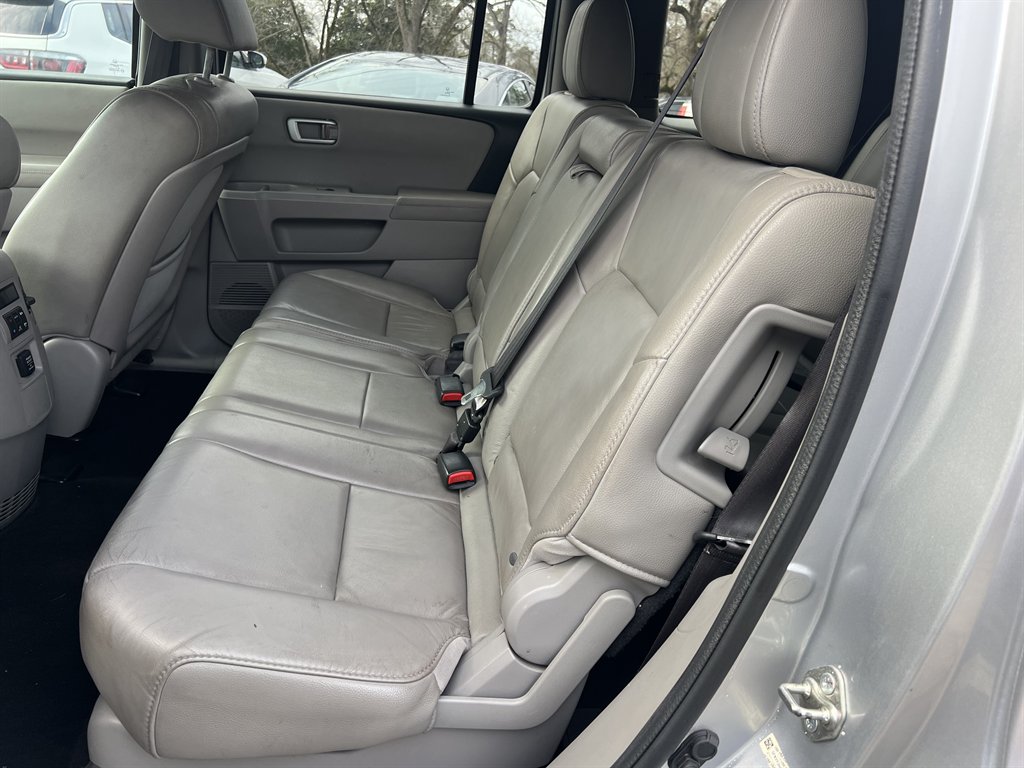 2015 Honda Pilot - $10,990
