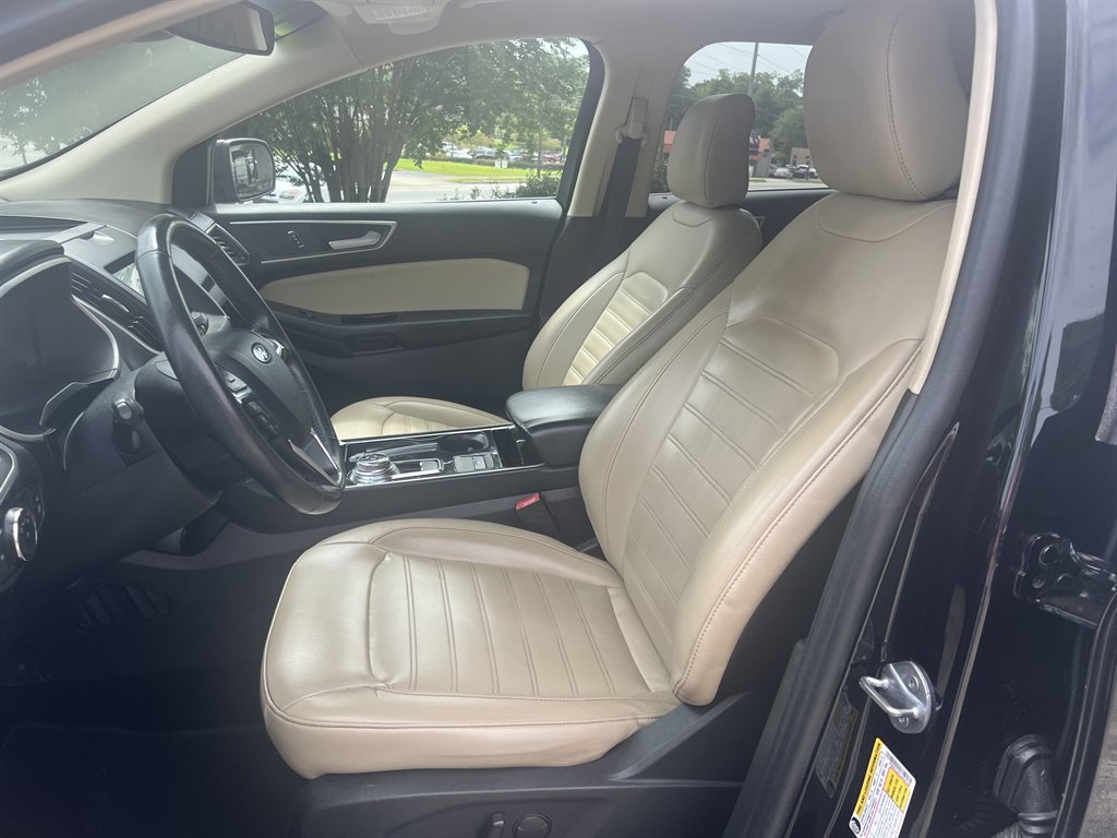 2020 Ford Edge - $9,999