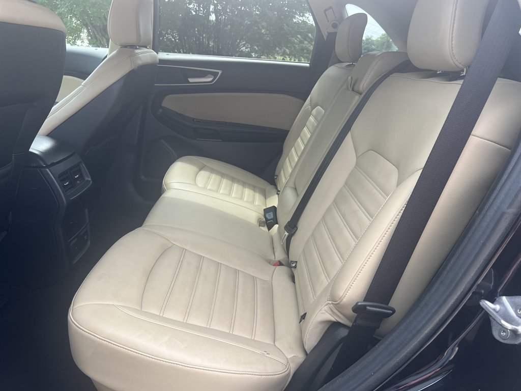 2020 Ford Edge - $9,999