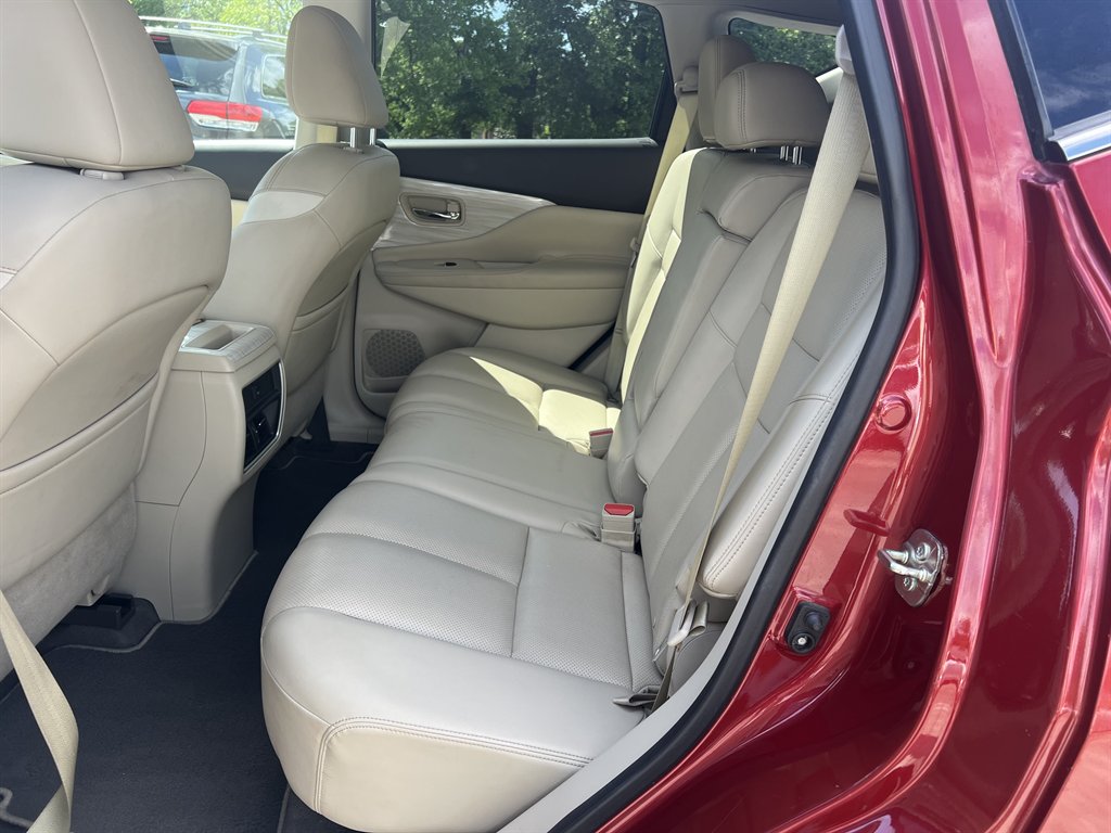 2016 Nissan Murano - $13,427
