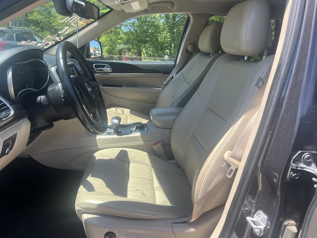 2015 Jeep Cherokee - $13,990